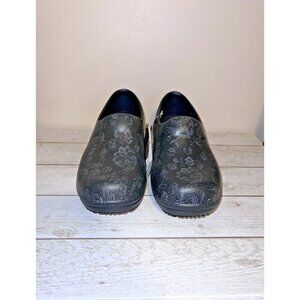 NWT CROCS Womens Neria Pro II 205385-0ZC Black Floral Graphic Clog Shoes Sz 6